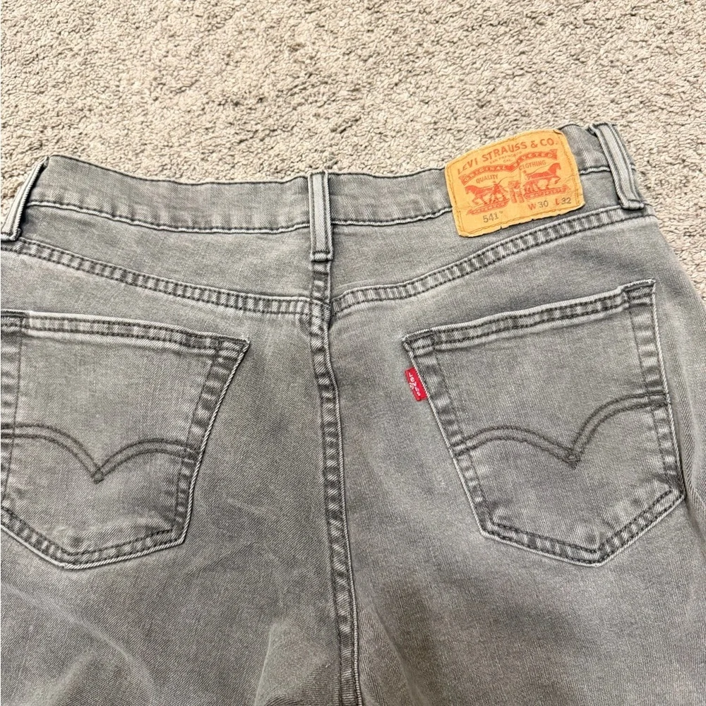 Levi’s Men's Gray Straight Leg Jeans